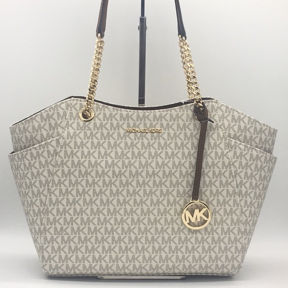 MICHAEL KORS LG CHAIN SHOULDER TOTE VANILLA - Picture 2 of 16